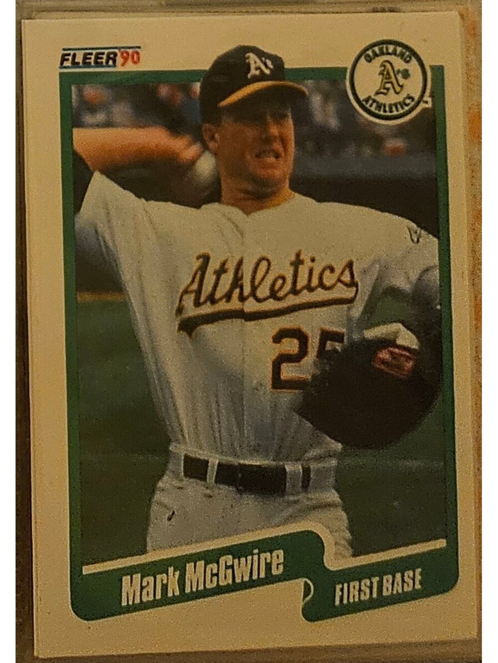 Mark McGwire 1990 Fleer BASEBALL #15 Oakland Athletics